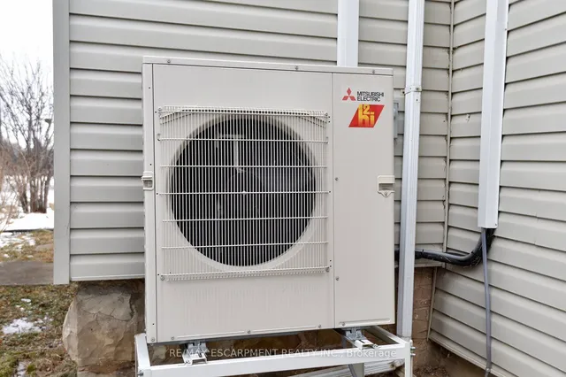 Additional image 29 of 2546 Wilson St