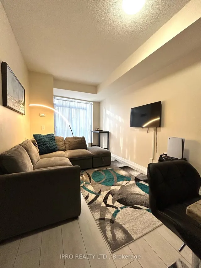 Additional image 12 of 181 VILLAGE GREEN Sq Unit 214