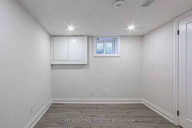 Additional image 23 of 961 Victoria Park Ave