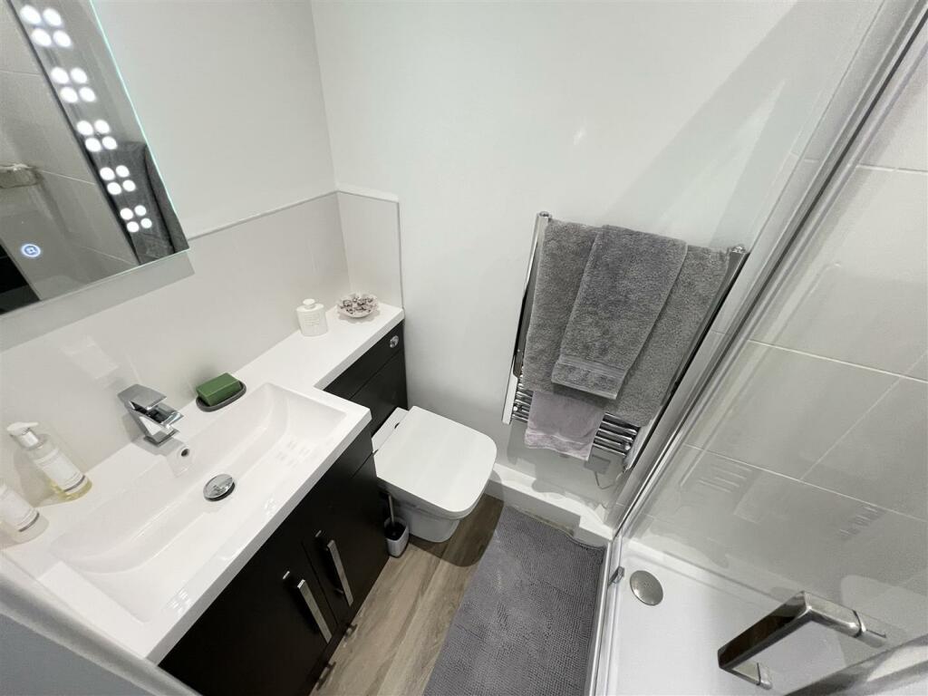 Additional image 20 of Cedarway, Gayton, Wirral