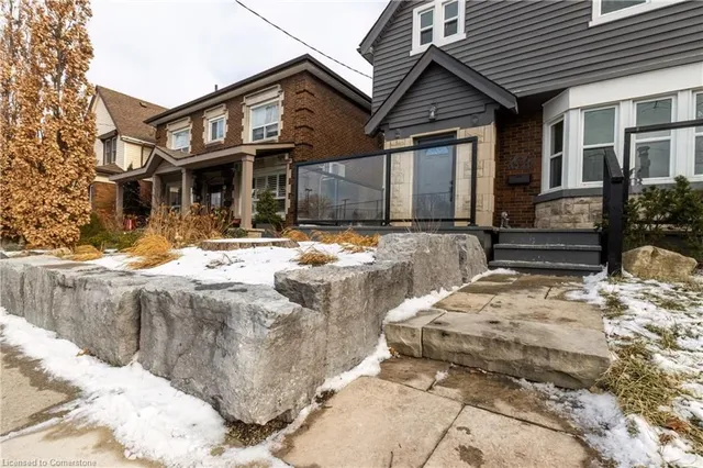 Additional image 23 of 106 Weir St