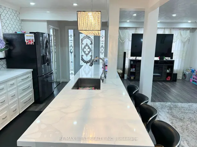 Additional image 7 of 59 Verobeach Blvd