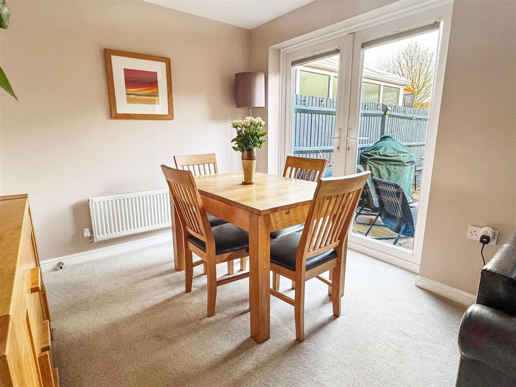 Additional image 4 of Linnet Close, Littlehampton