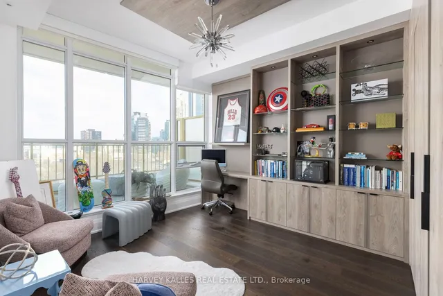 Additional image 12 of 151 Avenue Rd Unit 805