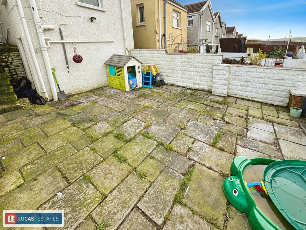 Additional image 16 of Gellideg Street, Maesycwmmer, Hengoed