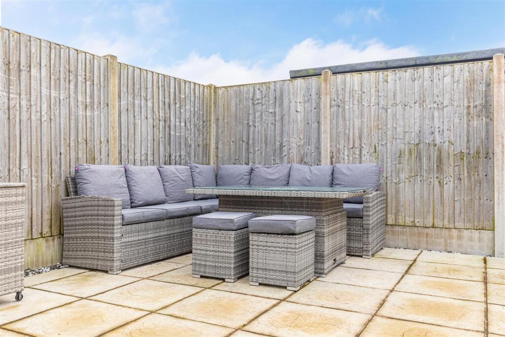 Additional image 21 of Bespoke Extended Chalet Bungalow on Cheddington Road