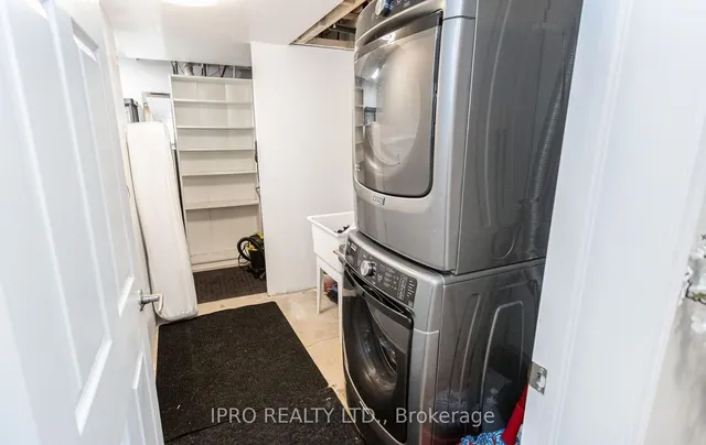 Additional image 35 of 267 Woodley Cres