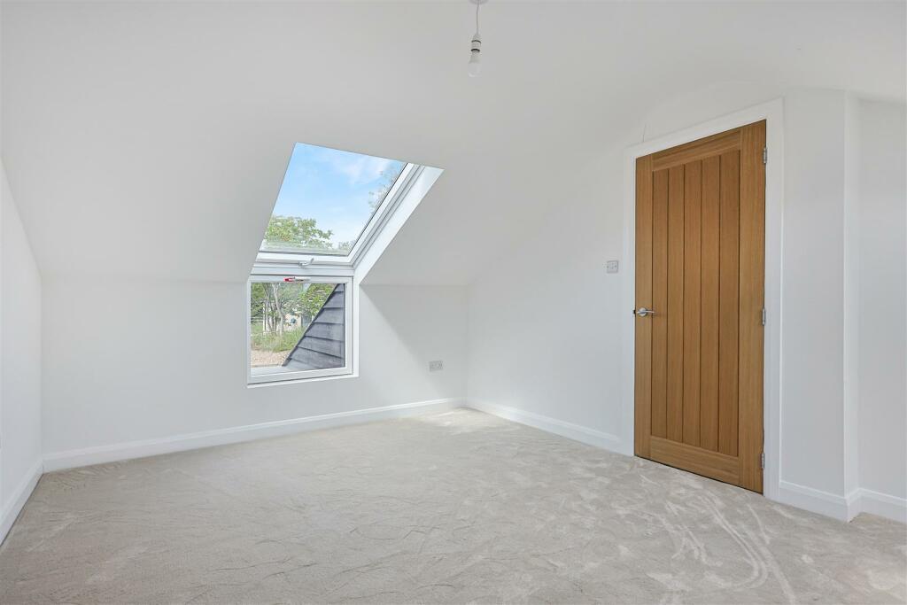 Additional image 11 of Highfields Road, Highfields Caldecote