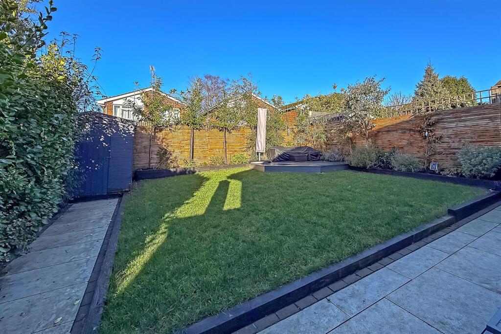 Additional image 17 of Hadrian Close, St Albans
