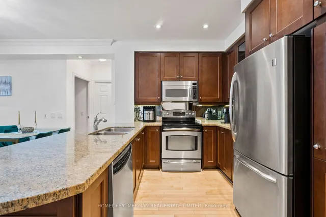 Additional image 15 of 12 Rean Dr Unit PH9