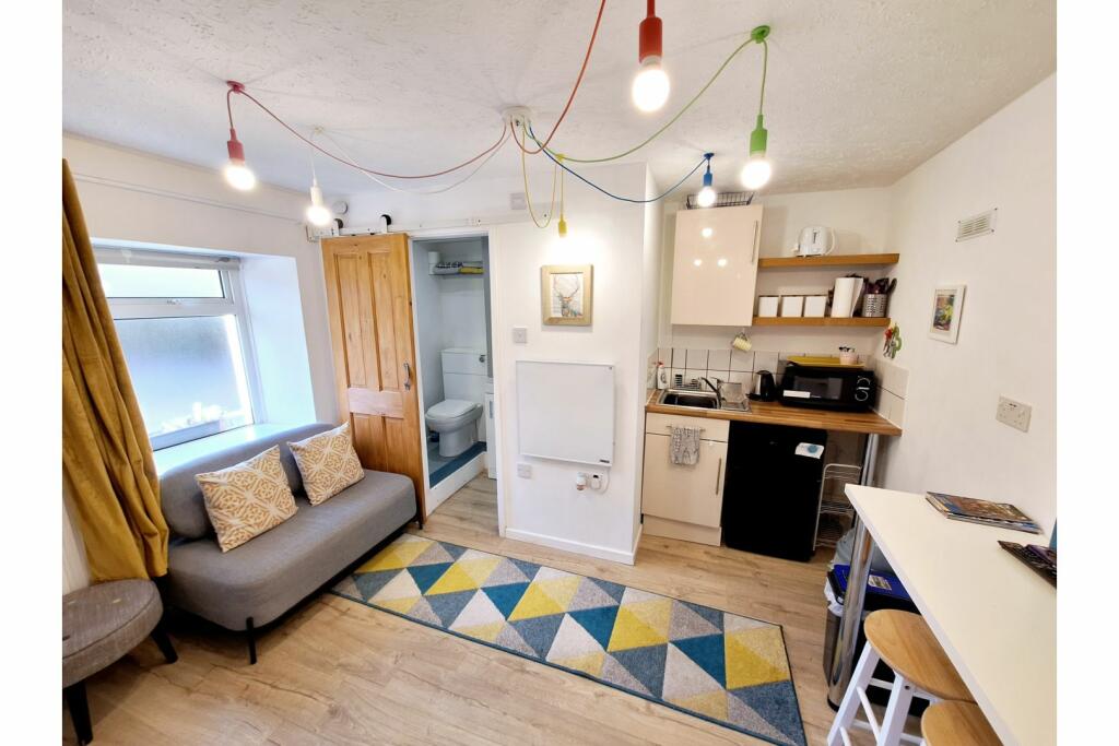 Additional image 13 of Cardiff Road, Treharris, CF46