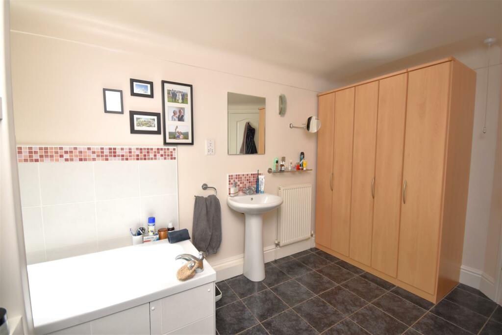 Additional image 18 of Hanns Hall Road, Neston, Cheshire