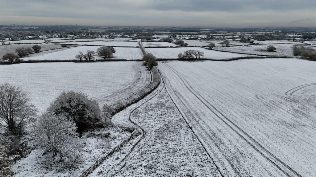 Additional image 31 of Downham Road North, Heswall, Wirral