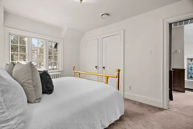 Additional image 21 of 241 Chaplin Cres