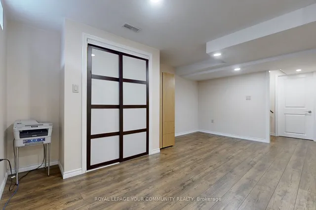 Additional image 34 of 1140 Duignan Cres