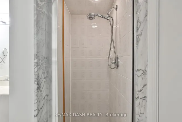 Additional image 22 of 330 Adelaide St Unit 501