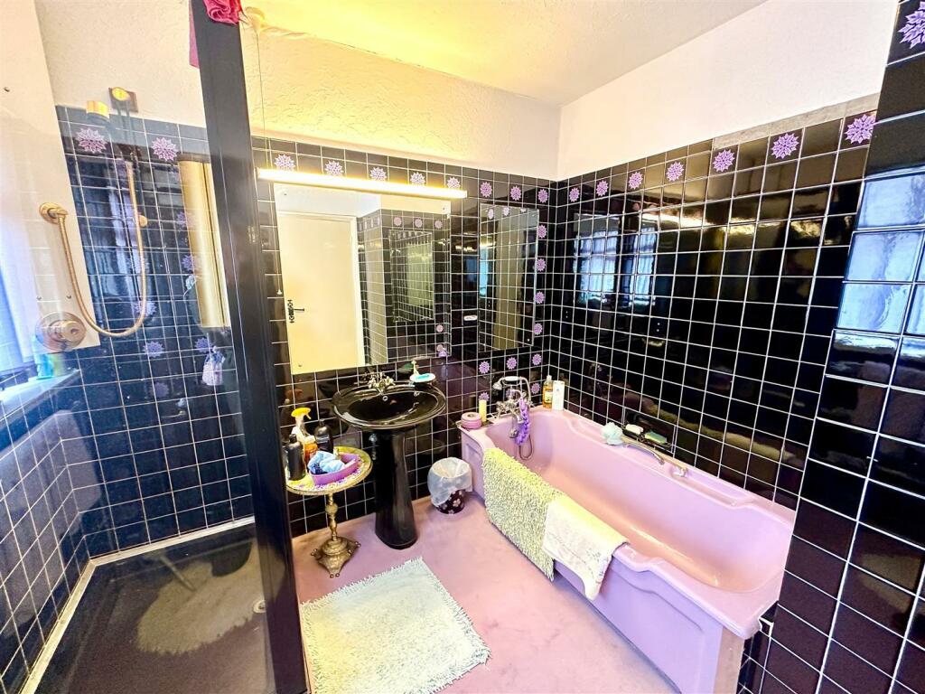 Additional image 12 of Marine Drive, Barry