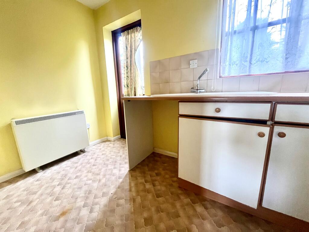 Additional image 5 of Wakefield Close, Great Chesterford, Saffron Walden