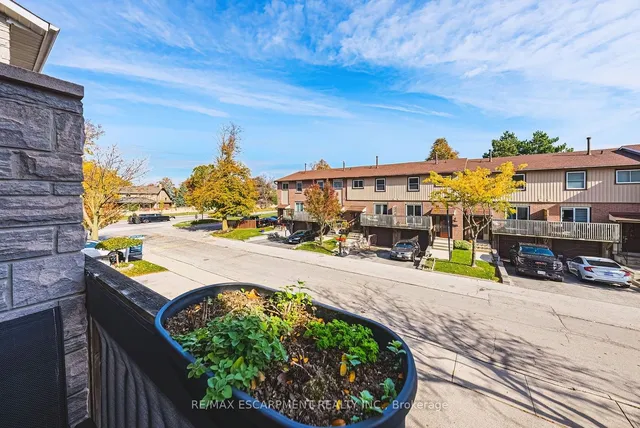 Additional image 16 of 1155 Paramount Dr Unit 26