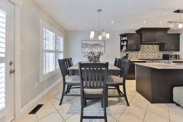 Additional image 15 of 395 Dymott Ave