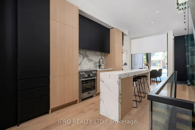 Additional image 10 of 951B Greenwood Ave