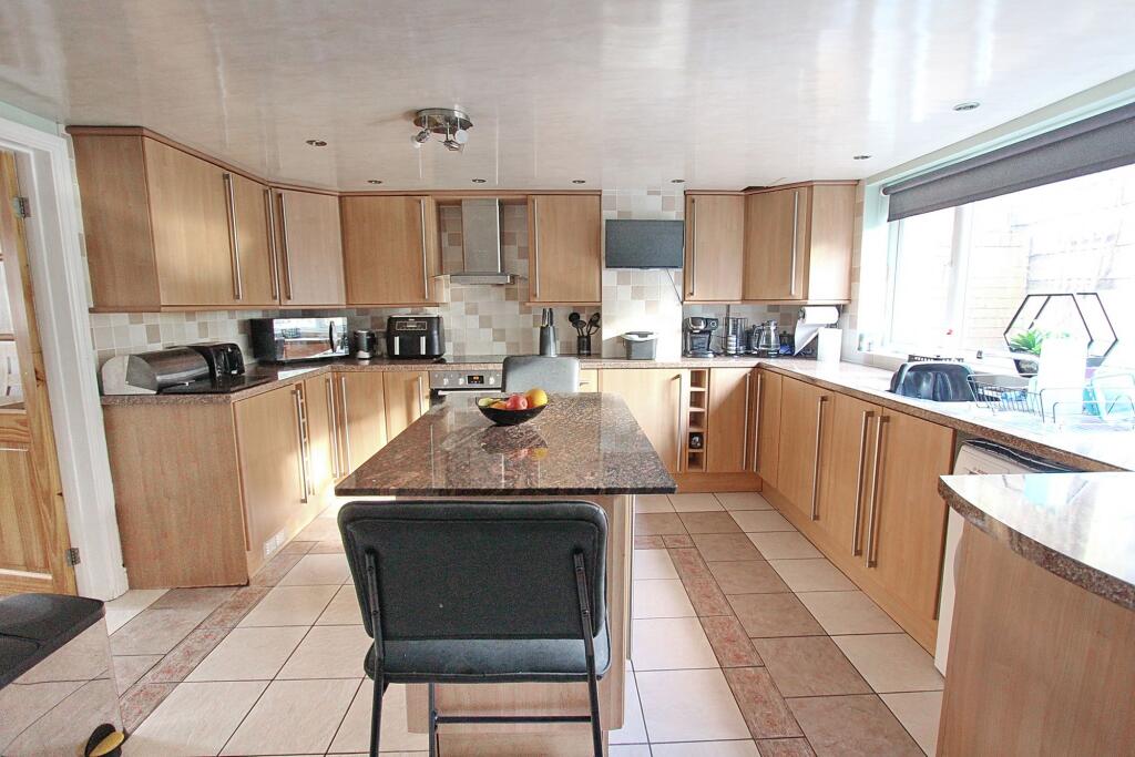 Additional image 16 of Chatsworth Close, Bury, BL9