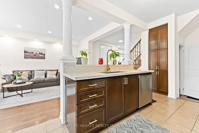 Additional image 17 of 915 Penson Cres