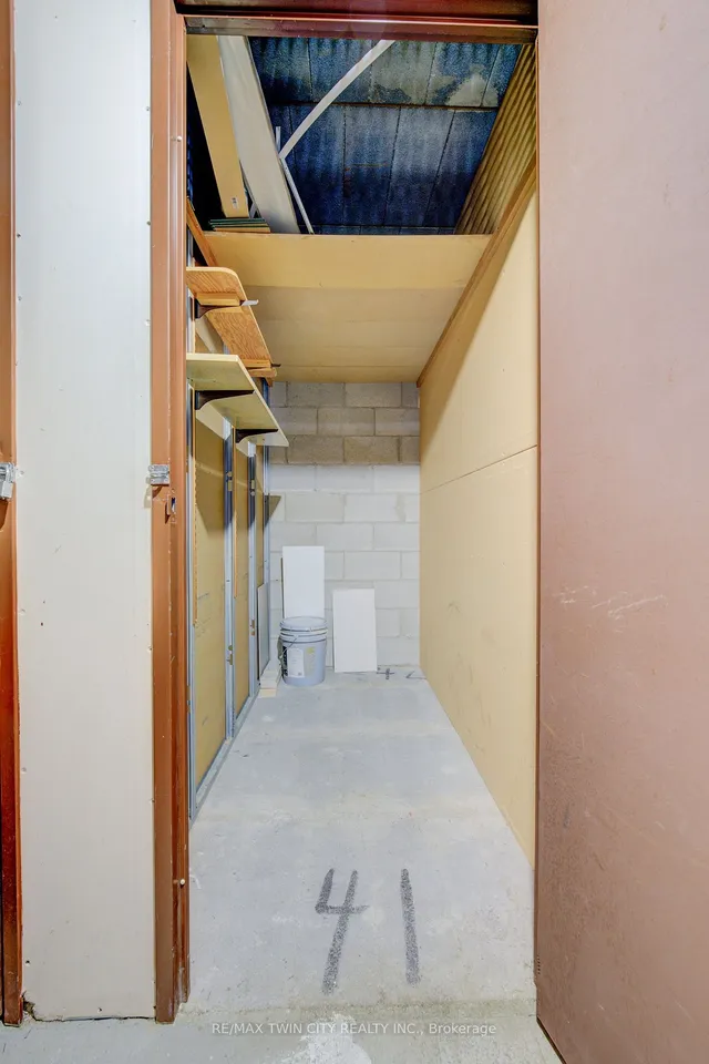 Additional image 27 of 24 Mooregate Cres Unit 202