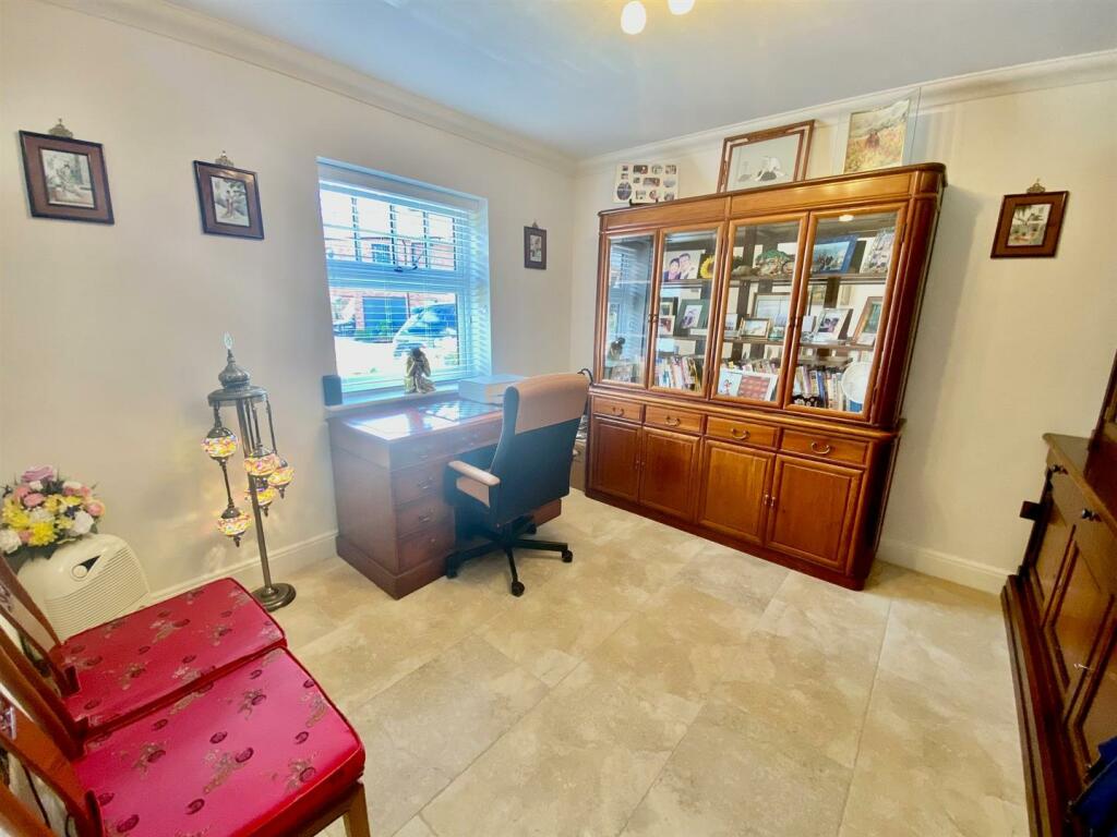 Additional image 25 of Belgrave Garden Mews, Pulford, Chester