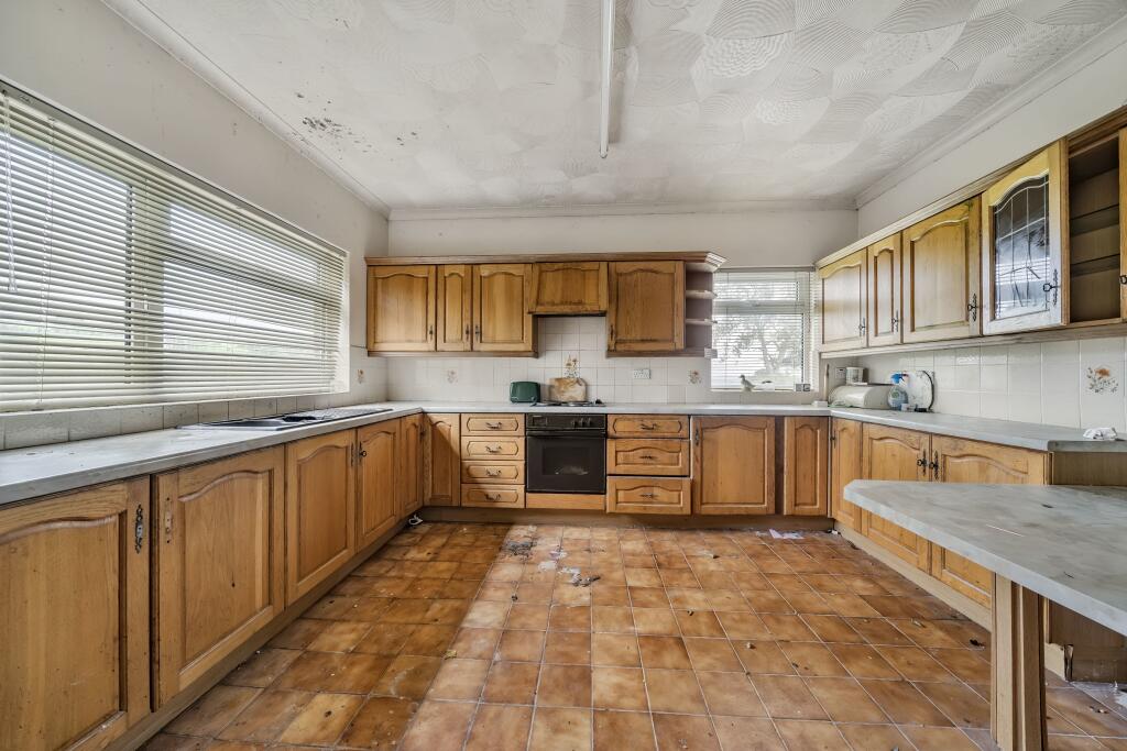 Additional image 4 of Llantrisant, Pontyclun, Mid Glamorgan, CF72