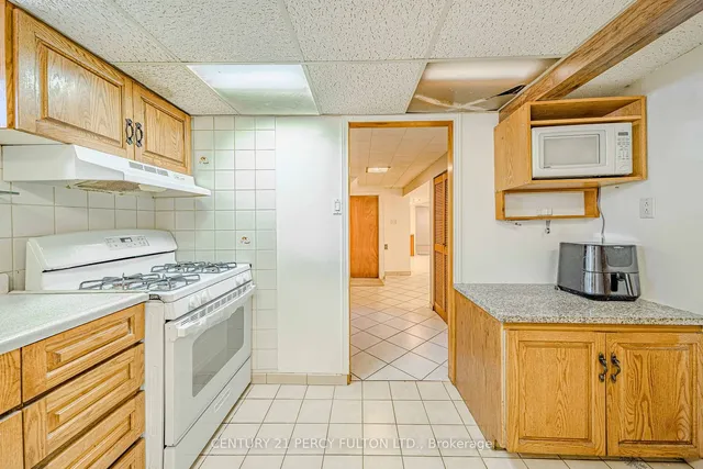 Additional image 29 of 63 Midland Ave