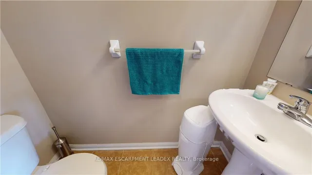 Additional image 17 of 23 EMICK Dr