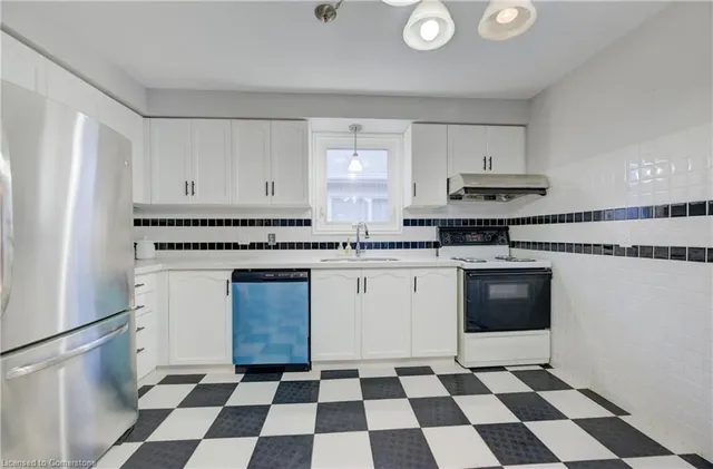 Additional image 12 of 62 Robson Cres