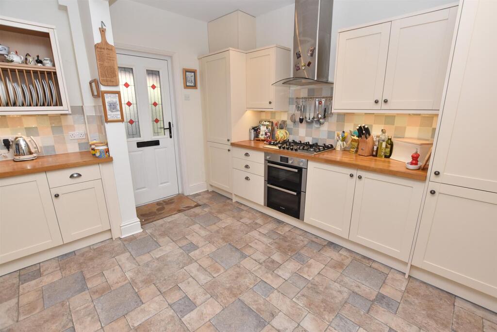 Additional image 28 of Hillside Road, Heswall