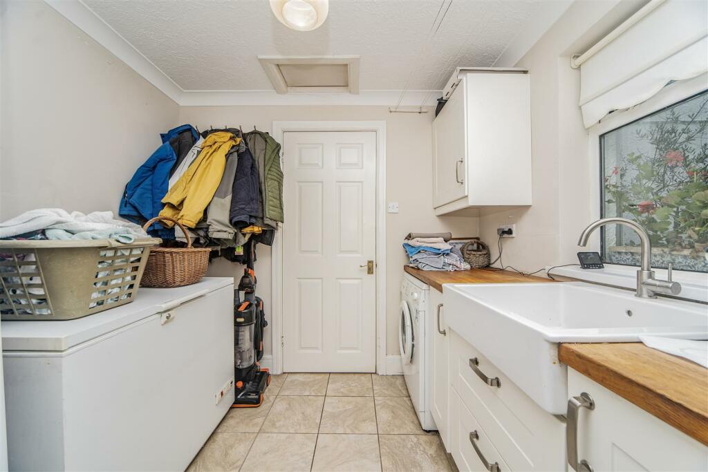 Additional image 23 of Gilbert Lane East, Barry