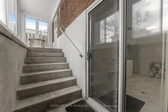 Additional image 28 of 109 Westhampton Dr