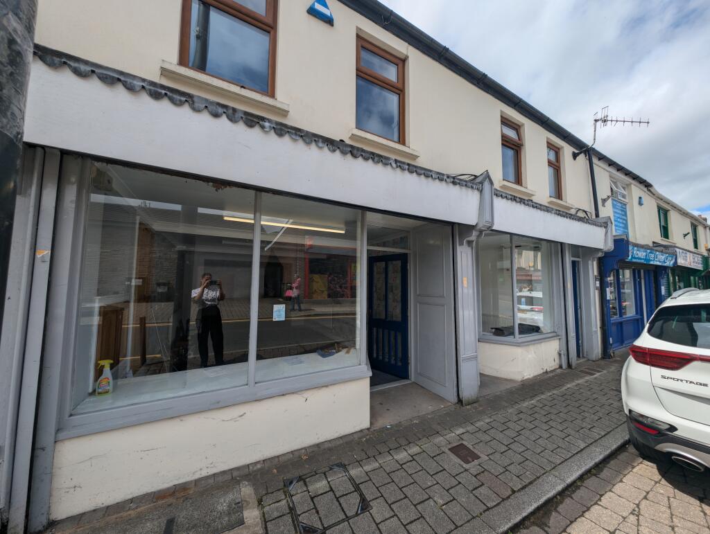 Additional image 5 of Oxford Street, Mountain Ash, CF45 3HB