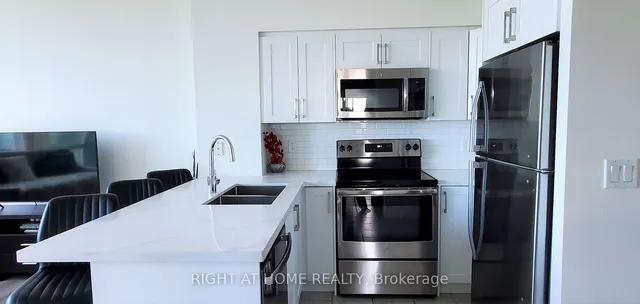 Additional image 8 of 219 Fort York Blvd Unit 2502