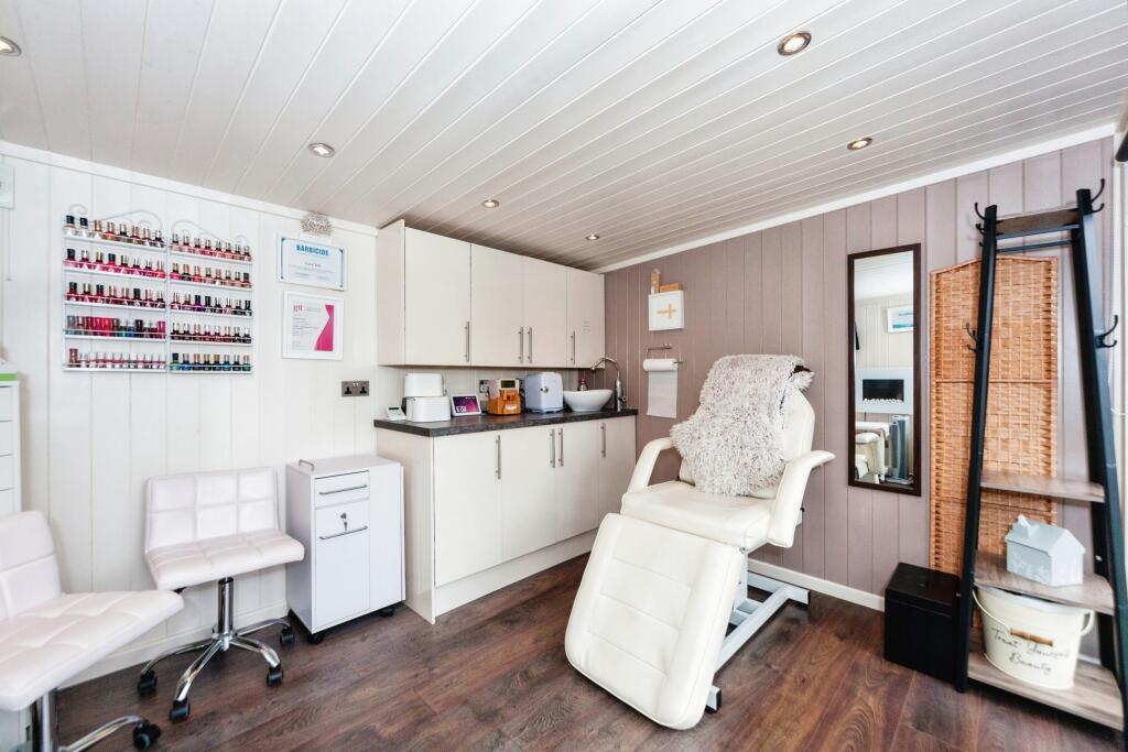 Additional image 16 of Orchard Close, Chester, Cheshire, CH2