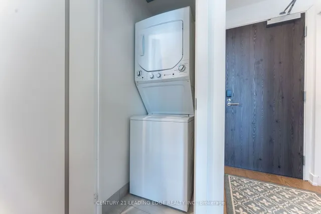 Additional image 7 of 20 Lombard St Unit 3603