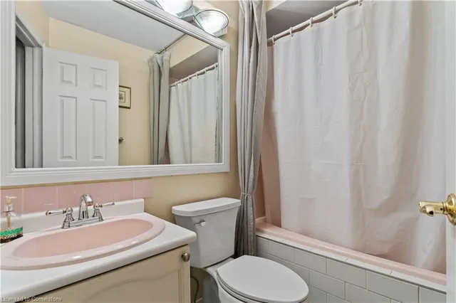 Additional image 29 of 11 Harbour Dr