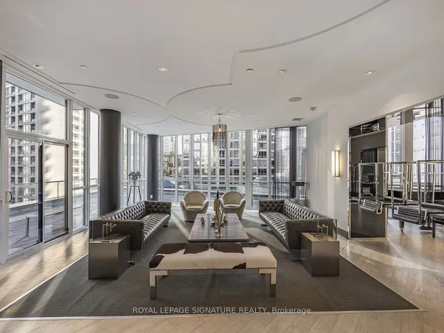 Additional image 3 of 32 Davenport Rd Unit 1704