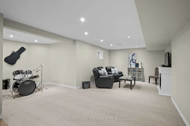 Additional image 30 of 2109 Country Club Dr