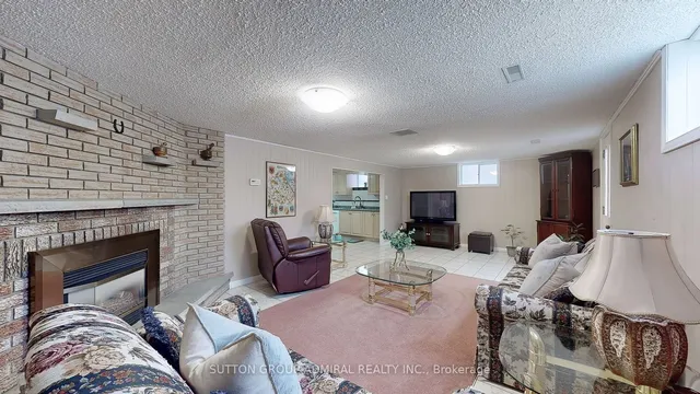 Additional image 36 of 23 St. Paschal Crt