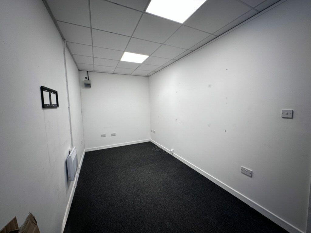 Additional image 7 of Office E41B Champions Business Park