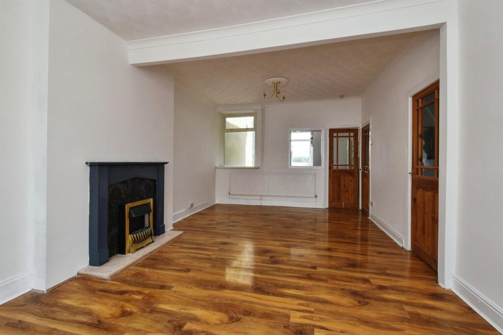 Additional image 4 of The Avenue, Edwardsville, Treharris