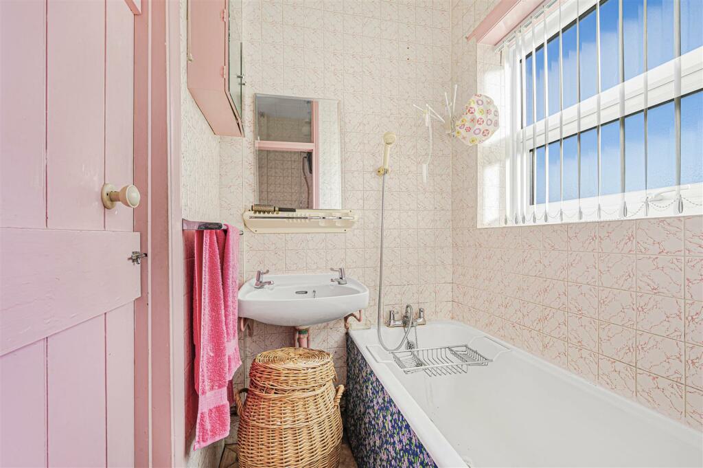 Additional image 12 of Lawes Avenue, Newhaven