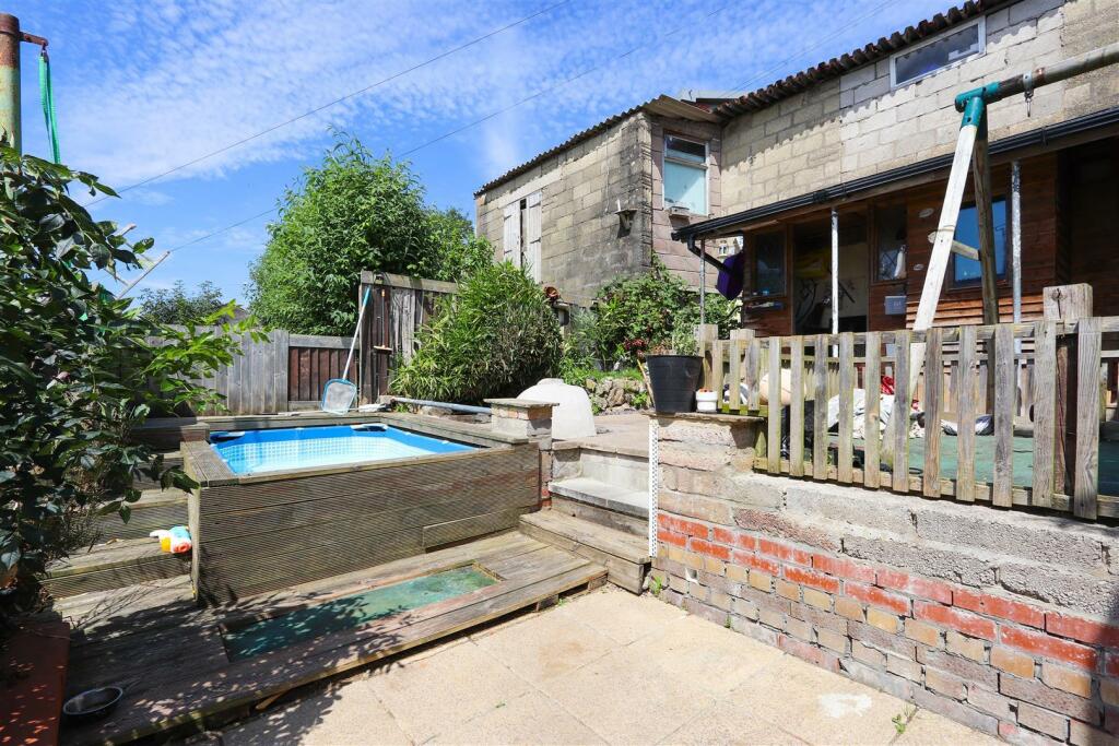 Additional image 11 of Main Street, Barry