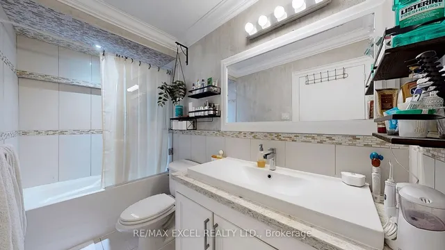 Additional image 24 of 110 Ling Rd Unit 17