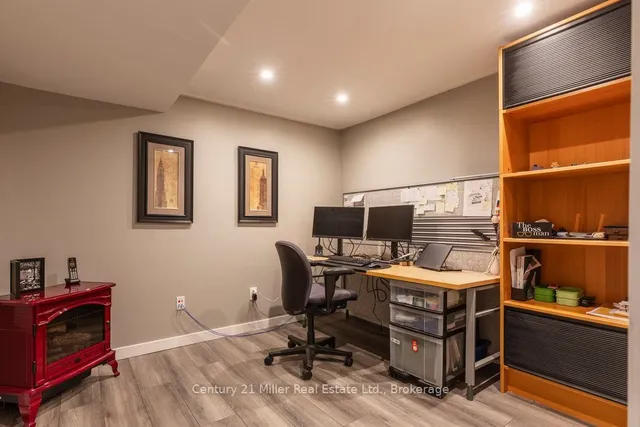 Additional image 30 of 3 Barrington Crt